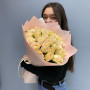 25 кремовых роз фото 3
